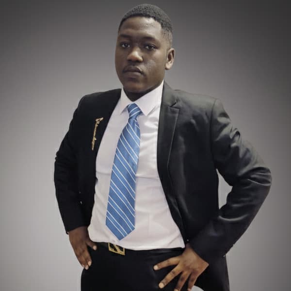 Joël Tchinda - Développeur Fullstack